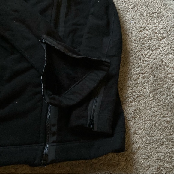 Lululemon Jacket - Picture 5 of 12